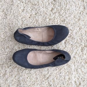 Bloch navy nubuck leather ballet flats